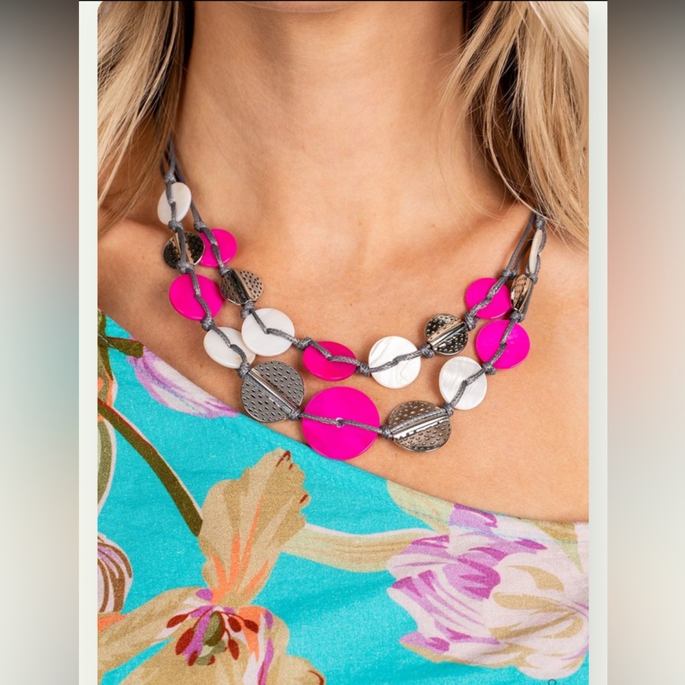 🏖️🧜🏻‍♀️🏖️ “BAREFOOT BEACHES” PINK NECKLACE WITH EARRINGS ~ PAPARAZZI❗️ 🏖️🧜🏻‍♀️🏖️